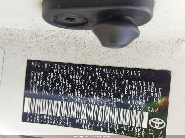 5YFBURHE0HP642818 Toyota COROLLA LE