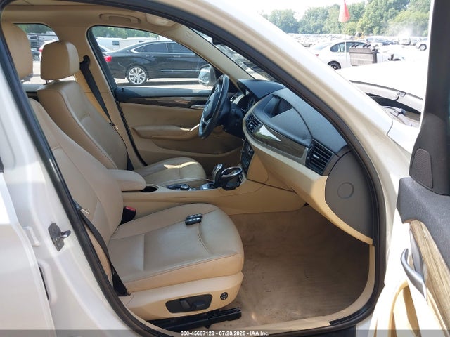 2015 Bmw X1 Xdrive28i მანქანა იყიდება აუქციონზე, vin: WBAVL1C53FVY26120, აუქციონის ნომერი: 45667129
