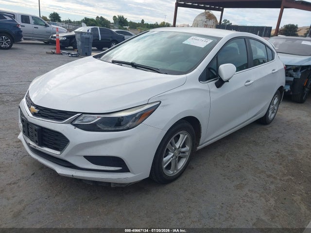 Chevrolet Cruze Lt Auto 2018 3G1BE6SM6JS587790 Image 2