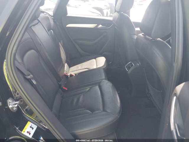 2015 Audi Q3 2.0t Premium Plus მანქანა იყიდება აუქციონზე, vin: WA1GFCFS8FR013701, აუქციონის ნომერი: 45667147