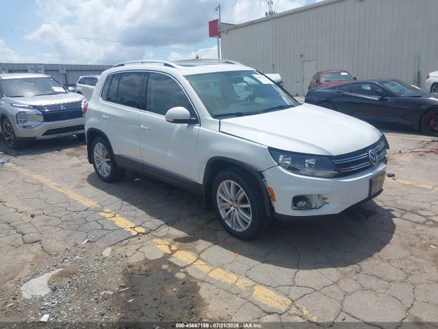 45667159 :رقم المزاد ، WVGBV7AX6FW537861 vin ، 2015 Volkswagen Tiguan Sel مزاد بيع