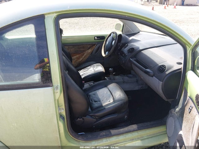 2001 Volkswagen New Beetle Gls Tdi მანქანა იყიდება აუქციონზე, vin: 3VWCP21C41M441400, აუქციონის ნომერი: 45667191