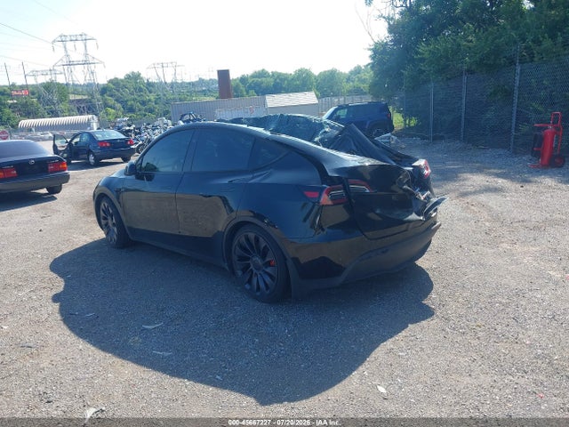 45667227 :رقم المزاد ، 7SAYGDEF5RA331366 vin ، 2024 Tesla Model Y Performance Dual Motor All-wheel Drive مزاد بيع