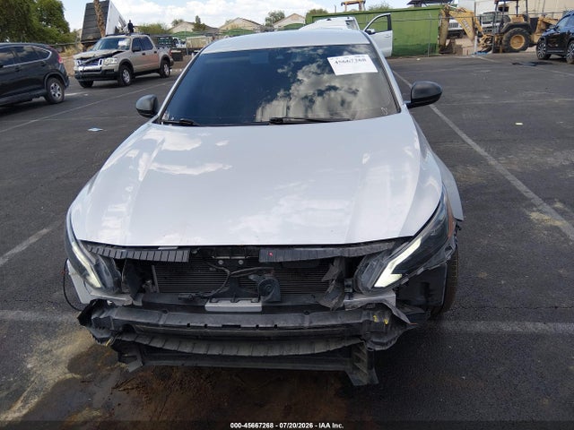 1N4BL4DVXRN324723 Nissan Altima Sv Fwd
