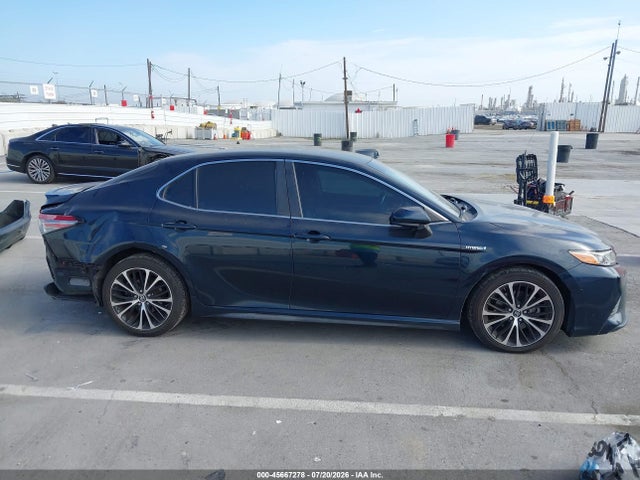 4T1B21HK8JU501433 Toyota Camry Hybrid Se