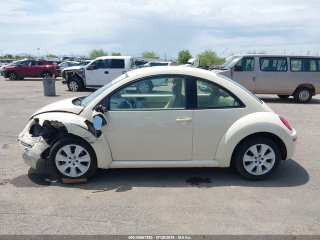 45667290 :رقم المزاد ، 3VWPW31C58M524130 vin ، 2008 Volkswagen New Beetle S مزاد بيع