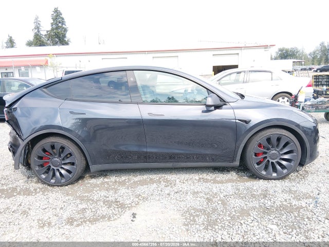 Продажа на аукционе авто 2025 Tesla Model Y Performance Dual Motor All-wheel Drive, vin: 7SAYGDEF8SF265212, номер лота: 45667295