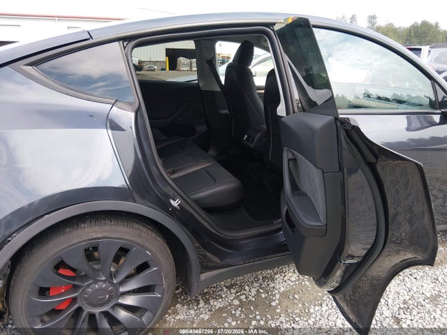 Продажа на аукционе авто 2025 Tesla Model Y Performance Dual Motor All-wheel Drive, vin: 7SAYGDEF8SF265212, номер лота: 45667295