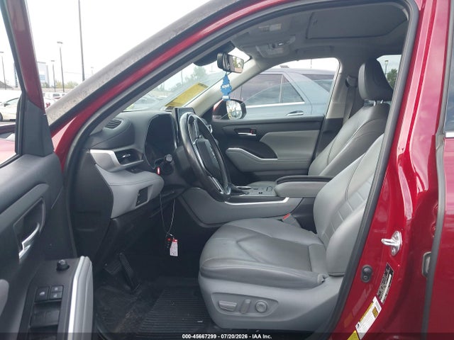 5TDHZRAH1MS079604 Toyota Highlander Xle