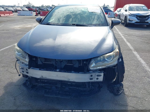 JTHKD5BH4E2206557 Lexus CT 200H