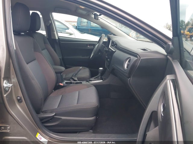 Toyota COROLLA LE 2018 2T1BURHE5JC046206 Image 18