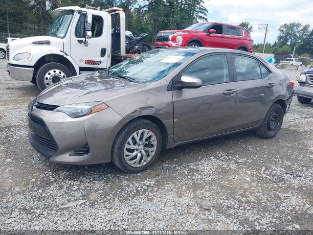 Toyota COROLLA LE 2018 2T1BURHE5JC046206 Image 2