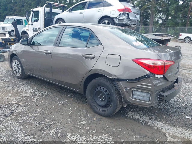 Toyota COROLLA LE 2018 2T1BURHE5JC046206 Image 3