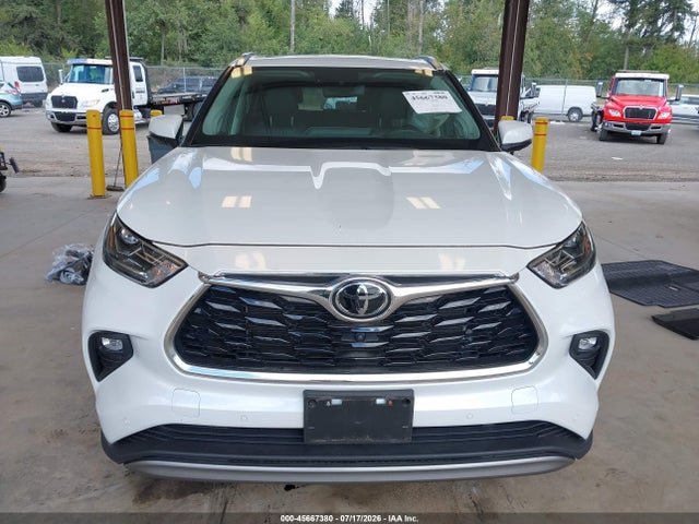 Toyota Highlander Platinum 2022 5TDFZRBH3NS172163 Image 12