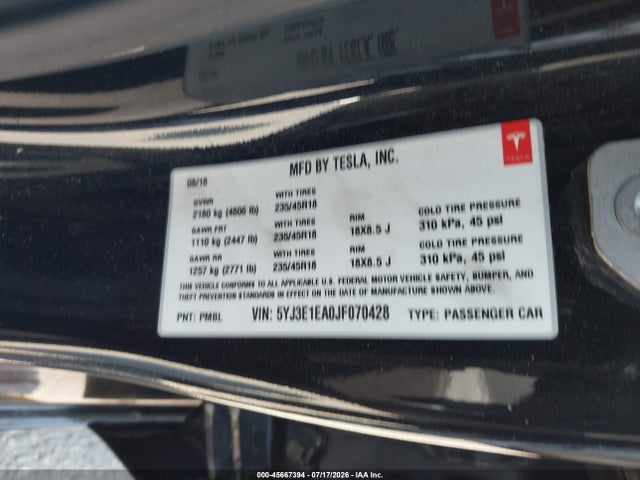 45667394 :رقم المزاد ، 5YJ3E1EA0JF070428 vin ، 2018 Tesla Model 3 Long Range/mid Range مزاد بيع