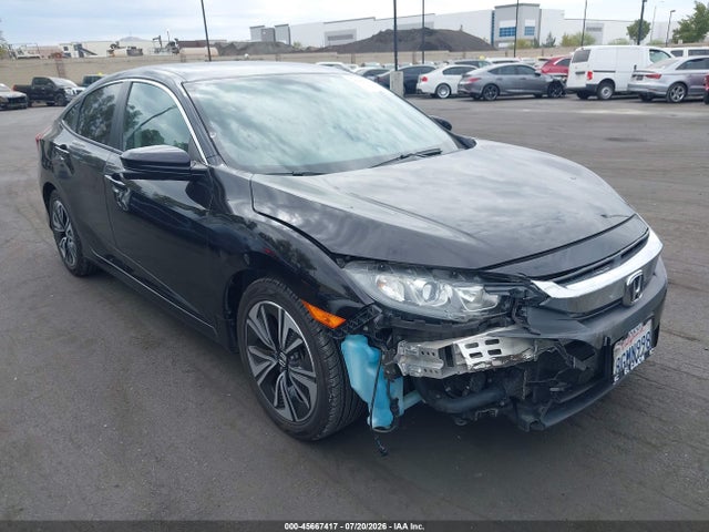 2018 19XFC1F31JE200550 main image