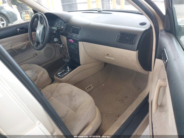 Продажа на аукционе авто 2005 Volkswagen Golf Gls Tdi, vin: 9BWGR61J554017199, номер лота: 45667439