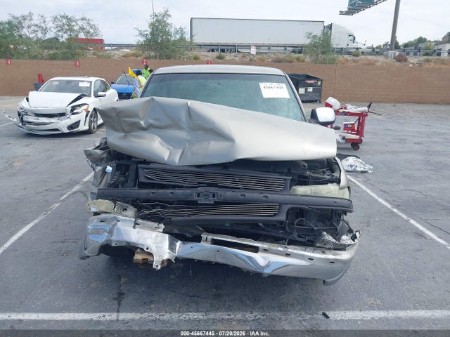 2001 Chevrolet Silverado 1500 Ls მანქანა იყიდება აუქციონზე, vin: 1GCEC14T71Z267074, აუქციონის ნომერი: 45667445