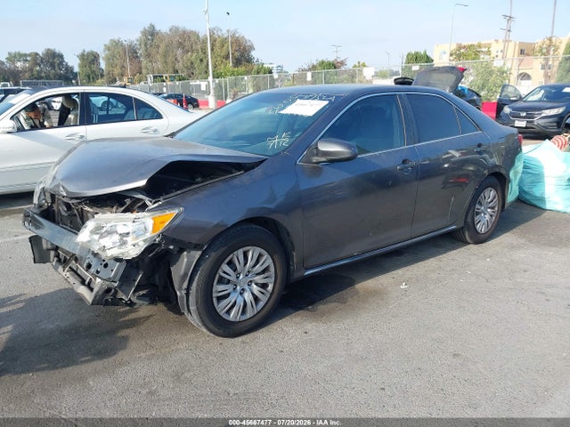 4T4BF1FK1ER414458 Toyota CAMRY LE