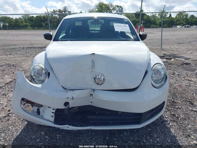 45667499 :رقم المزاد ، 3VWF07AT7GM611837 vin ، 2016 Volkswagen Beetle 1.8t S مزاد بيع