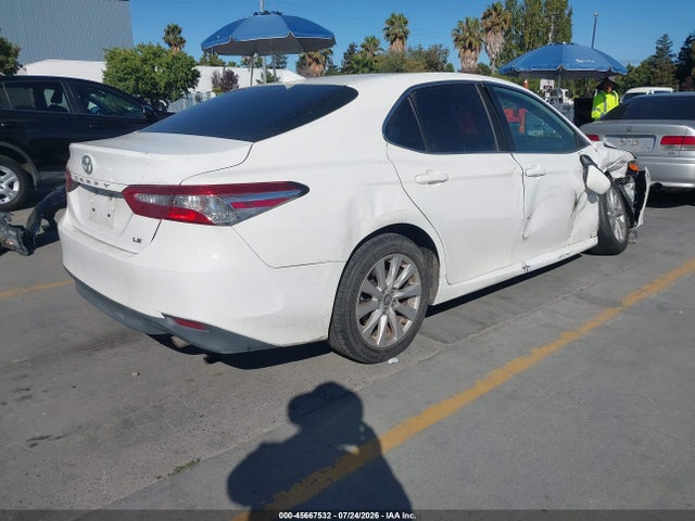Toyota CAMRY LE 2020 4T1C11AK4LU342754 Image 4