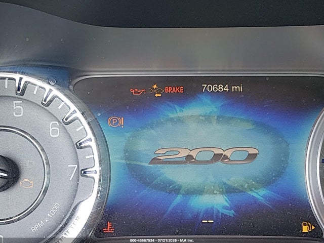 45667534 :رقم المزاد ، 1C3CCCCG2FN529190 vin ، 2015 Chrysler 200 C مزاد بيع