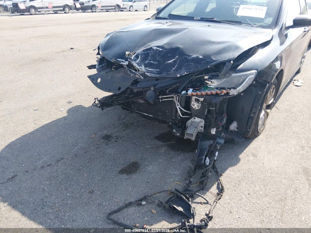 45667534 :رقم المزاد ، 1C3CCCCG2FN529190 vin ، 2015 Chrysler 200 C مزاد بيع