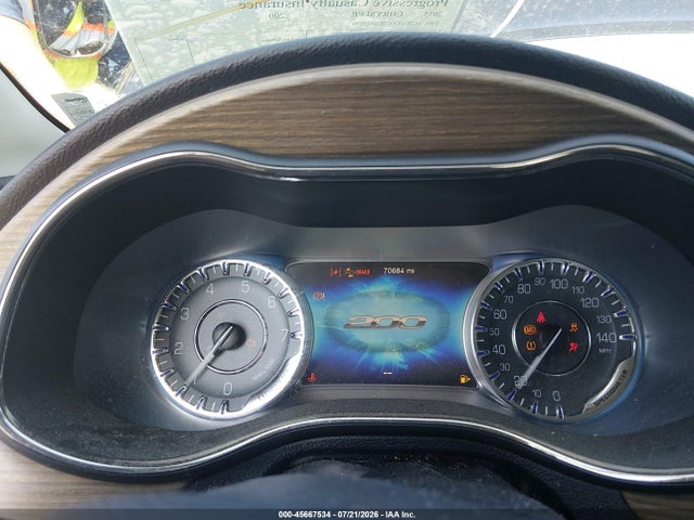 45667534 :رقم المزاد ، 1C3CCCCG2FN529190 vin ، 2015 Chrysler 200 C مزاد بيع