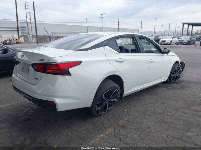 1N4BL4CW2RN373117 Nissan Altima Sr Intelligent Awd