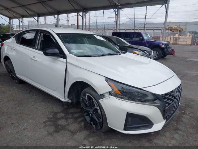 1N4BL4CW2RN373117 Nissan Altima Sr Intelligent Awd