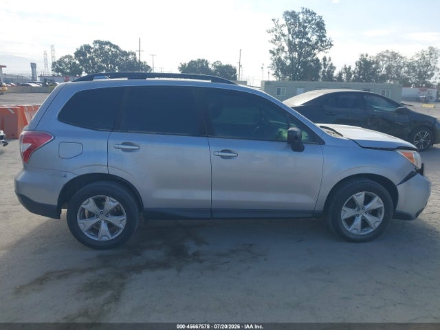 Subaru Forester 2.5i Premium 2016 JF2SJAFC3GH563067 Image 13