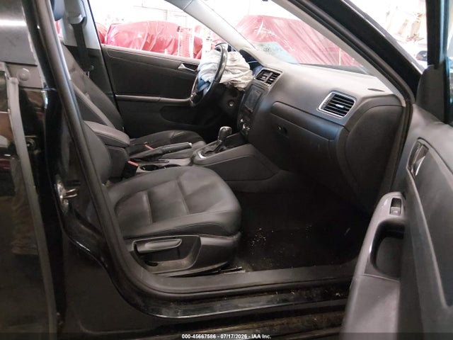 45667586 :رقم المزاد ، 3VWDZ7AJ1BM320030 vin ، 2011 Volkswagen Jetta 2.5l Se مزاد بيع