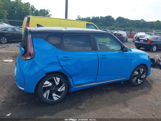 Продаж на аукціоні авто 2023 Kia Soul Gt-line, vin: KNDJ53AU6P7193829, номер лоту: 45667624