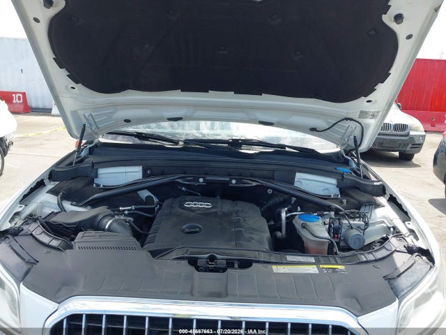 Audi Q5 2.0t Premium 2014 WA1LFAFP6EA032551 Image 10