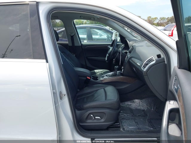 Audi Q5 2.0t Premium 2014 WA1LFAFP6EA032551 Image 5
