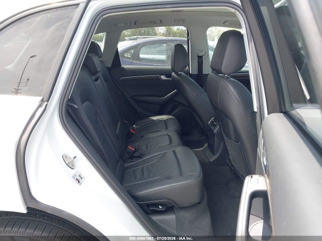 Audi Q5 2.0t Premium 2014 WA1LFAFP6EA032551 Image 8