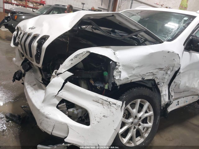 1C4PJMLX0JD546013 Jeep Cherokee Latitude Plus 4x4
