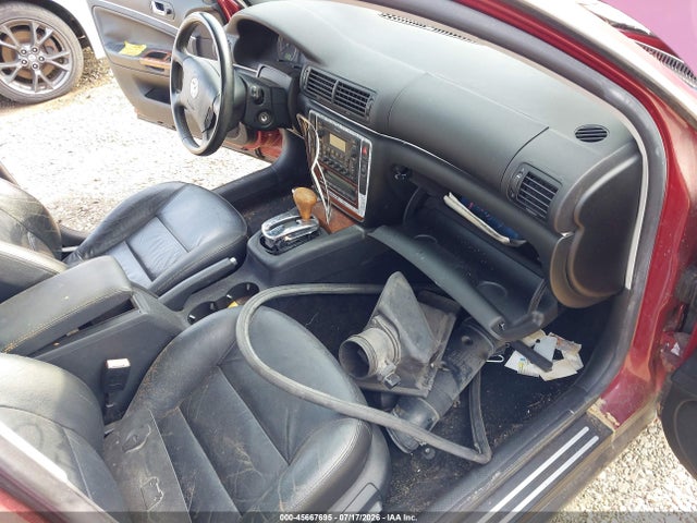 2003 Volkswagen Passat W8 მანქანა იყიდება აუქციონზე, vin: WVWUK63B53P057642, აუქციონის ნომერი: 45667695