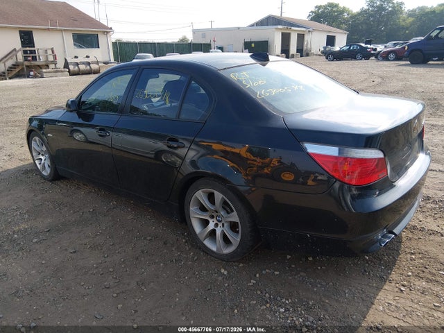 2005 Bmw 545i მანქანა იყიდება აუქციონზე, vin: WBANB33505B115621, აუქციონის ნომერი: 45667706