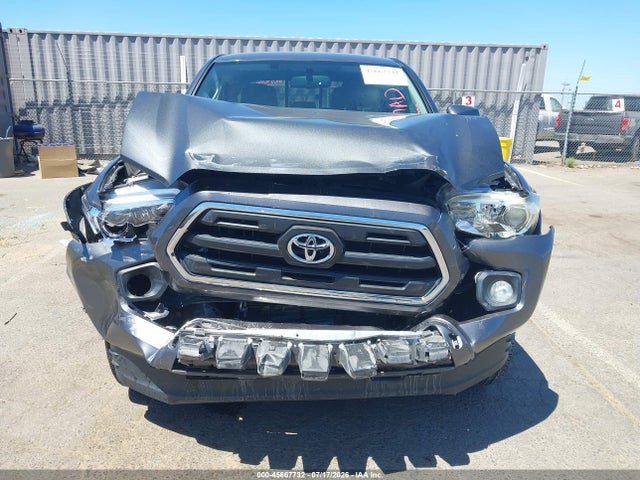 3TMAZ5CNXHM038777 Toyota Tacoma Sr5 V6