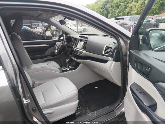 Продаж на аукціоні авто 2019 Toyota Highlander Le Plus, vin: 5TDBZRFH2KS924407, номер лоту: 45667735