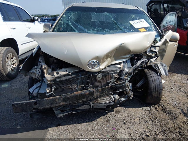 2014 Toyota Sienna Le V6 8 Passenger მანქანა იყიდება აუქციონზე, vin: 5TDKK3DCXES430681, აუქციონის ნომერი: 45667763