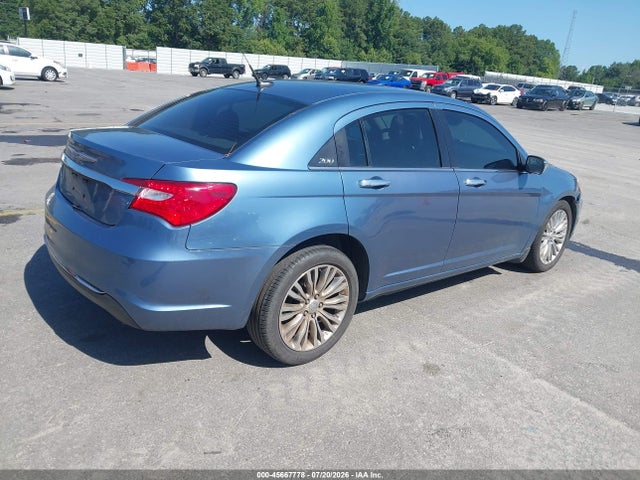 45667778 :رقم المزاد ، 1C3BC2FG7BN533120 vin ، 2011 Chrysler 200 Limited مزاد بيع