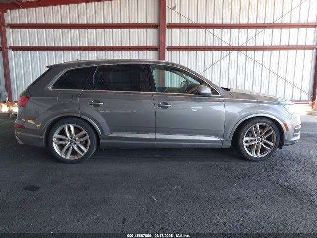 Audi Q7 3.0t Premium 2017 WA1VAAF72HD036011 Image 13