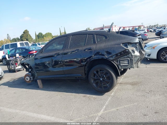 2025 Bmw X4 Xdrive30i მანქანა იყიდება აუქციონზე, vin: 5UX33DT05S9Z92205, აუქციონის ნომერი: 45667806