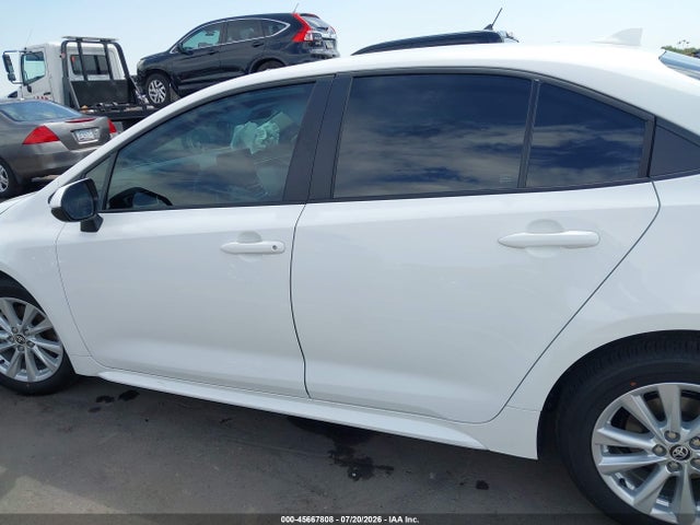 5YFB4MDE2TP475301 Toyota COROLLA LE