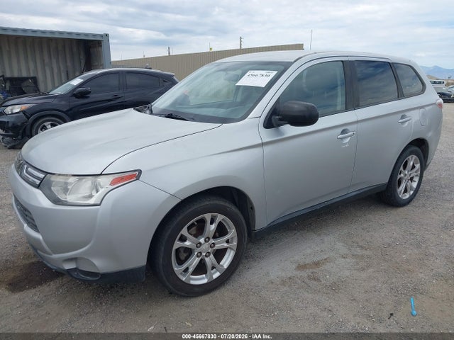 Mitsubishi Outlander Es 2014 JA4AD2A35EZ001994 Image 2