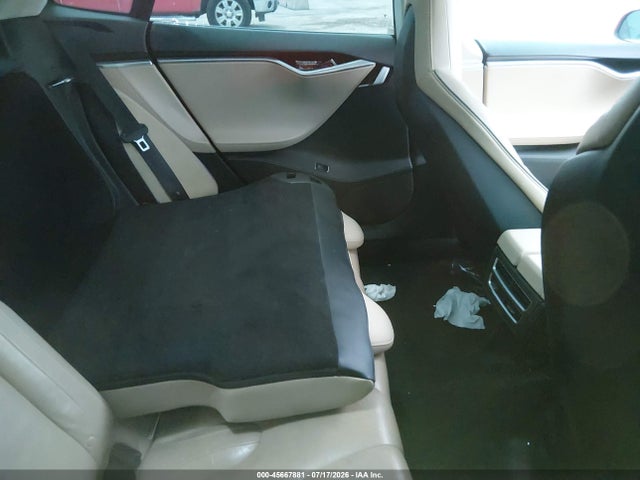 Продаж на аукціоні авто 2014 Tesla Model S P85, vin: 5YJSA1H1XEFP44187, номер лоту: 45667881