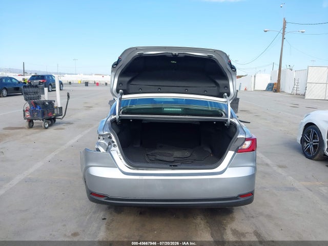 Toyota CAMRY LE 2025 4T1DAACK6SU610882 Image 17