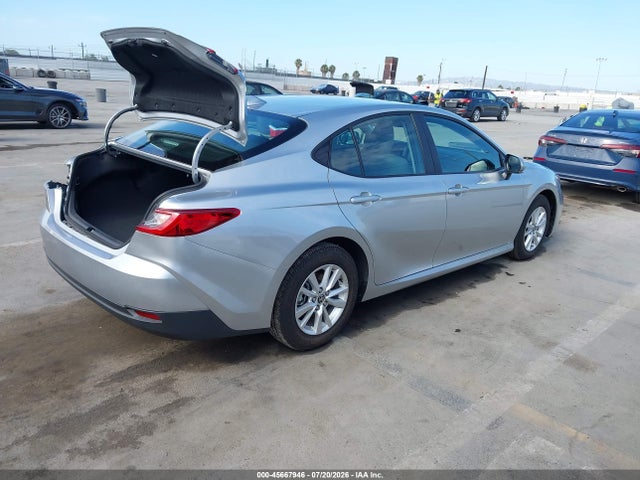 Toyota CAMRY LE 2025 4T1DAACK6SU610882 Image 4